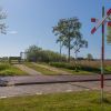 Spoorbrughoofden en voormalige spoorwegovergang